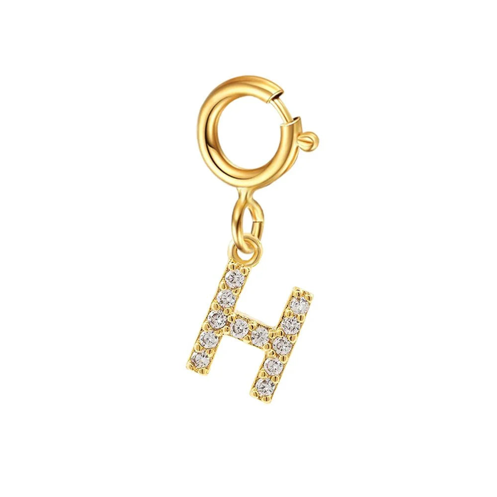 https://cdn.shopify.com/s/files/1/0820/4999/0943/files/dainty-cuban-figaro-chain-letter-initial-bracelet-543191.webp?v=1724406015